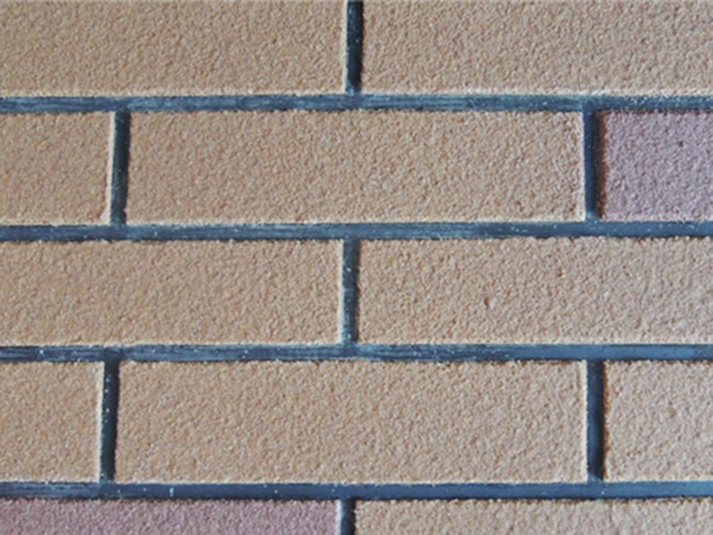 外墻涂料下雨后為什么會有水??？怎么處理？